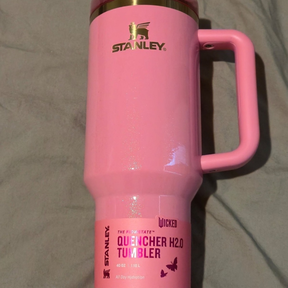 Stanley x Wicked Glinda 40 oz Tumbler